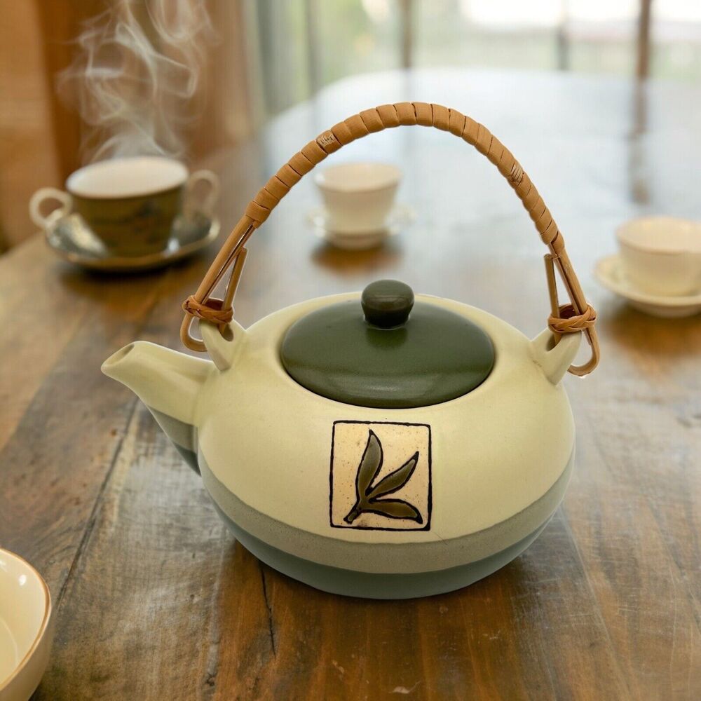 Agatha's Bester Teapot 16 oz Crown Ceramics Tri Tone Green Wicker Handle Japan
